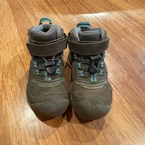 Toddler *keen* size 10 hiking boots